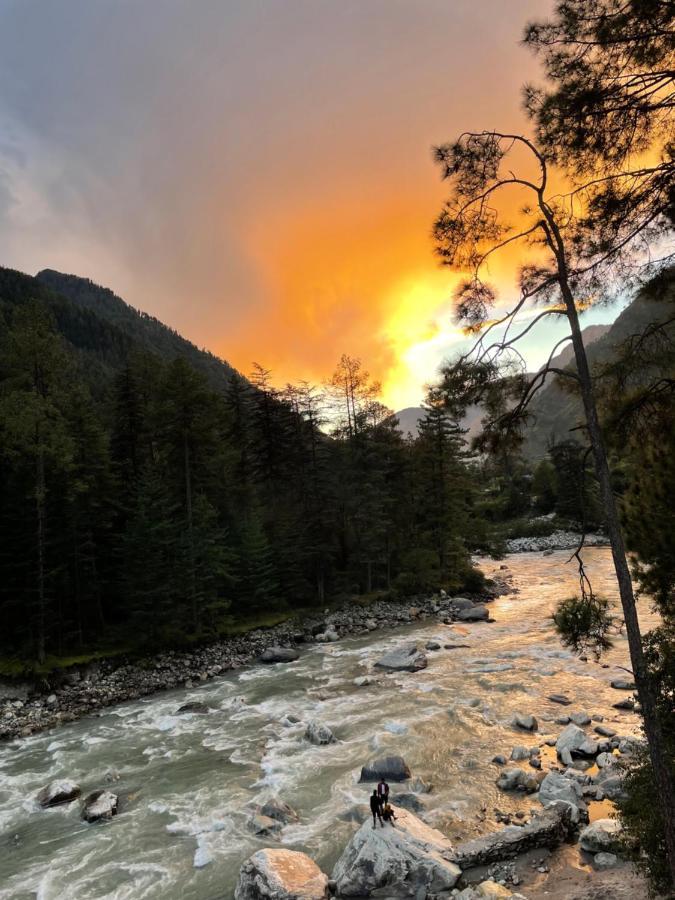 Wabi Sabi Riverside Hostel Kasol Ngoại thất bức ảnh